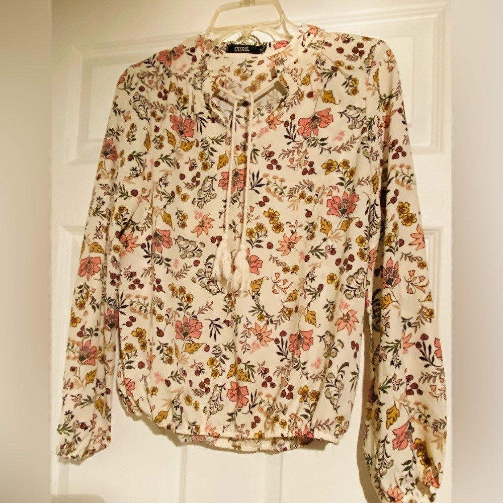 Cure Floral Long Sleeve Blouse